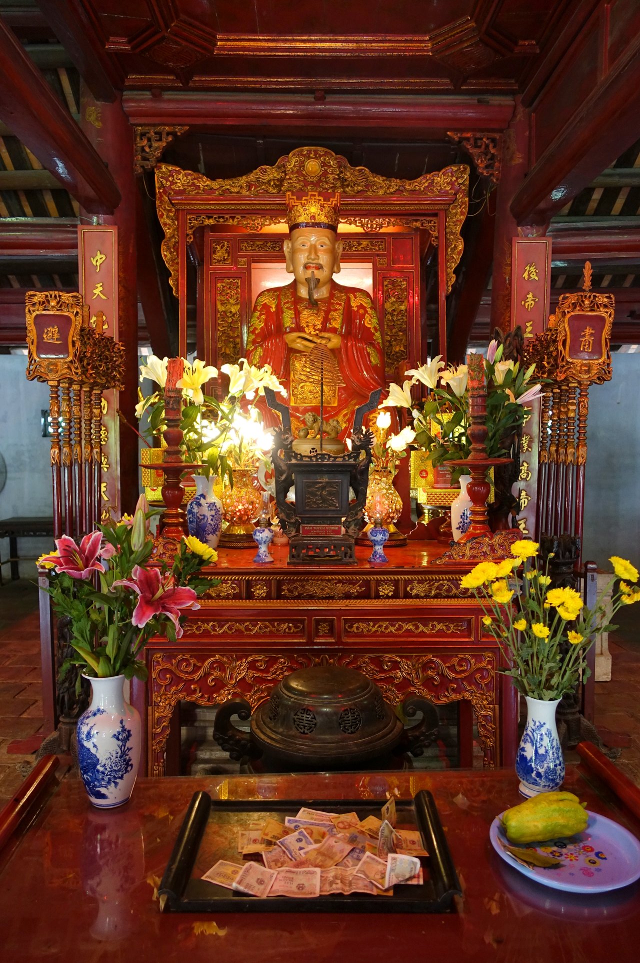 Tượng Khổng Tử tại Điện Đại Thành, Văn Miếu Hà Nội