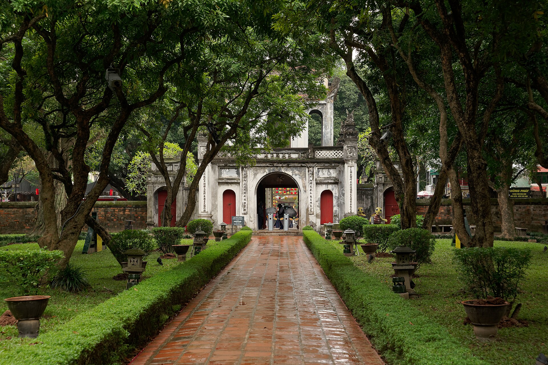 Cổng Văn Miếu Môn